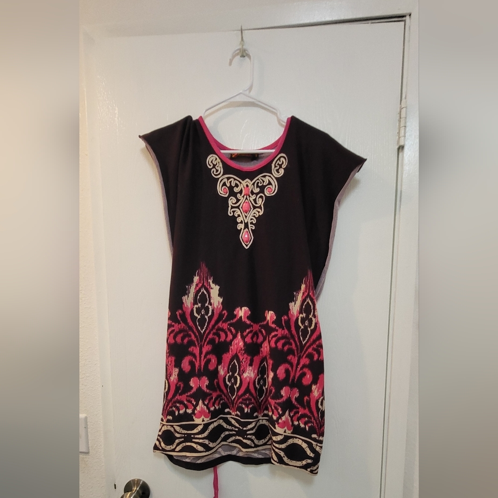 Black and Pink Sleeveless Dress with Intricate Patterns